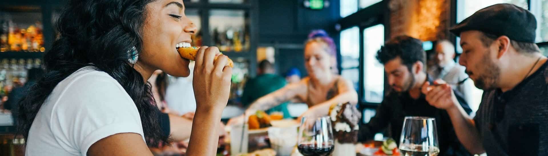 ROI CX Guide for Restaurants & Hospitality