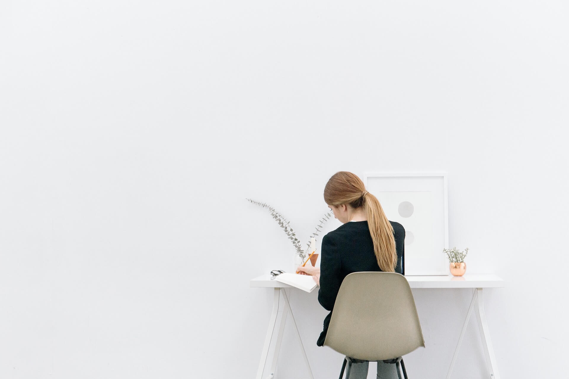 Girl Setting Appointment
