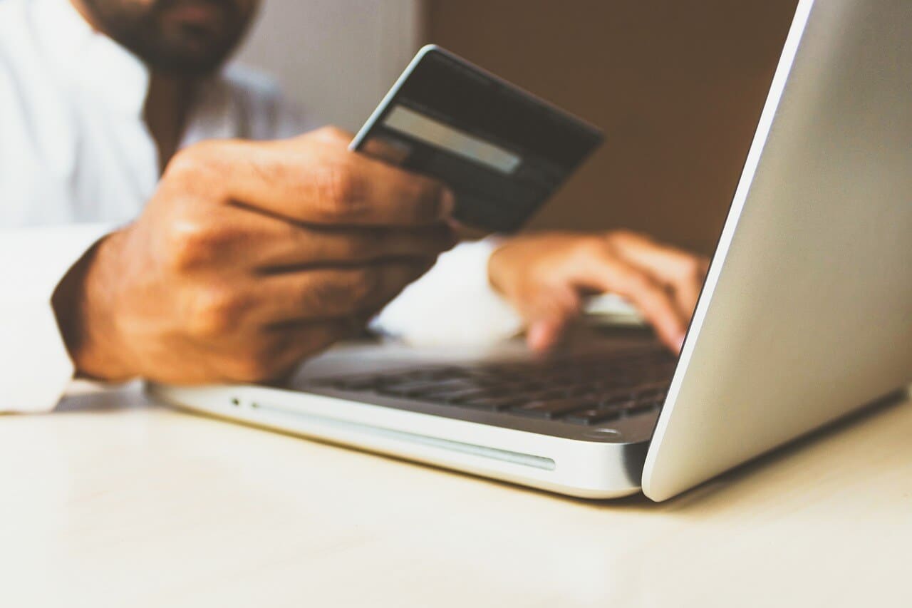 5 Advantages of Cross-Selling to Your Customers